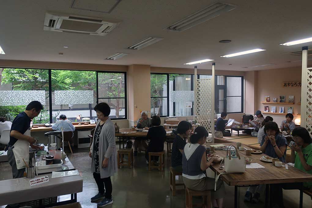 [写真]ファミカフェ7月 2枚目