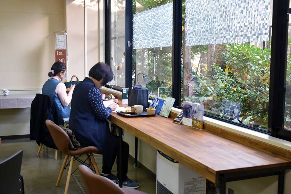[写真]ファミカフェ11月 1枚目